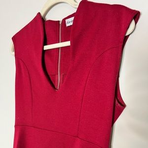 Almost Famous V Neck Body Dress Large Red